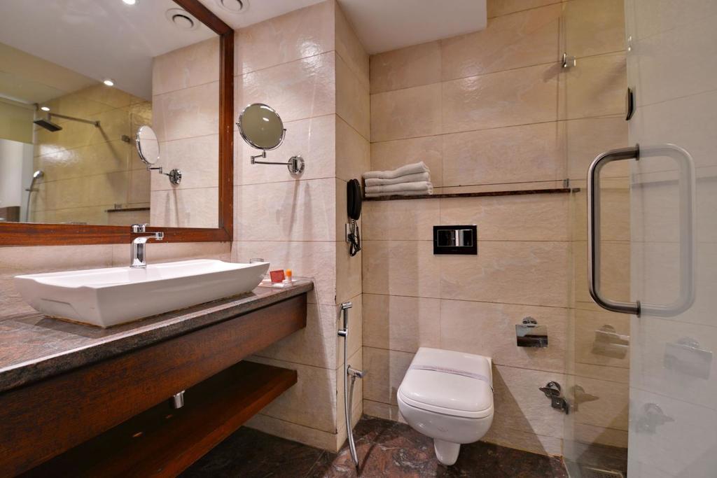 Sunbeam Premium Hotel Zirakpur Eksteriør billede